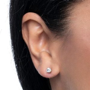 Amazon Essentials Lab Grown Diamond Earrings
