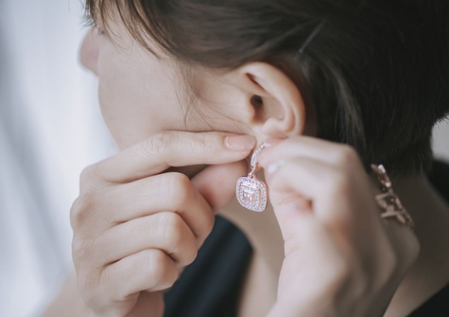 Best Earring Backs for Heavy Earrings