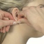 How to Remove Earrings