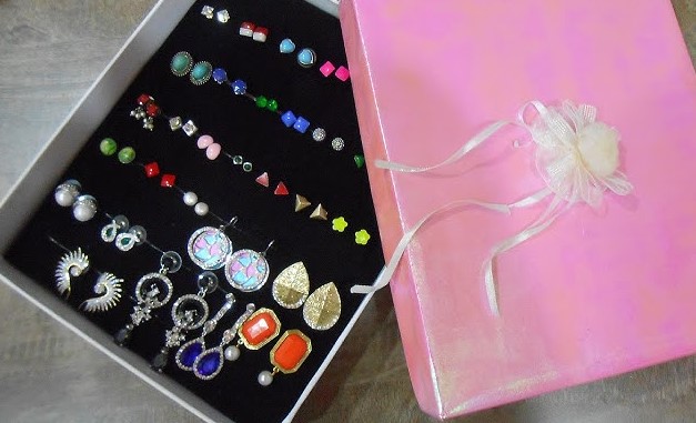 How to Store Earrings
