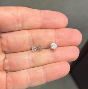 P3 POMPEII3 Lab Grown Diamond Stud Earrings