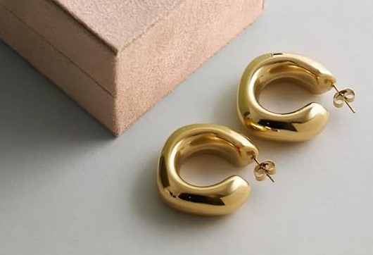 Best Waterproof Earrings That Stay Stylish Everywhere