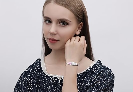 Best Medical Alert Bracelets for Women