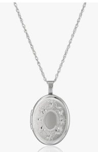 Amazon Essentials Oval Hand Engraved Locket