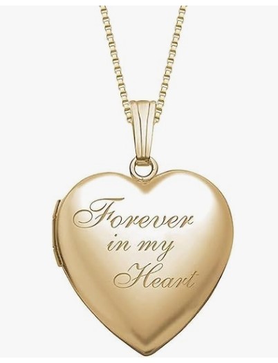 5 Best Locket Necklaces That Capture Memories in Style