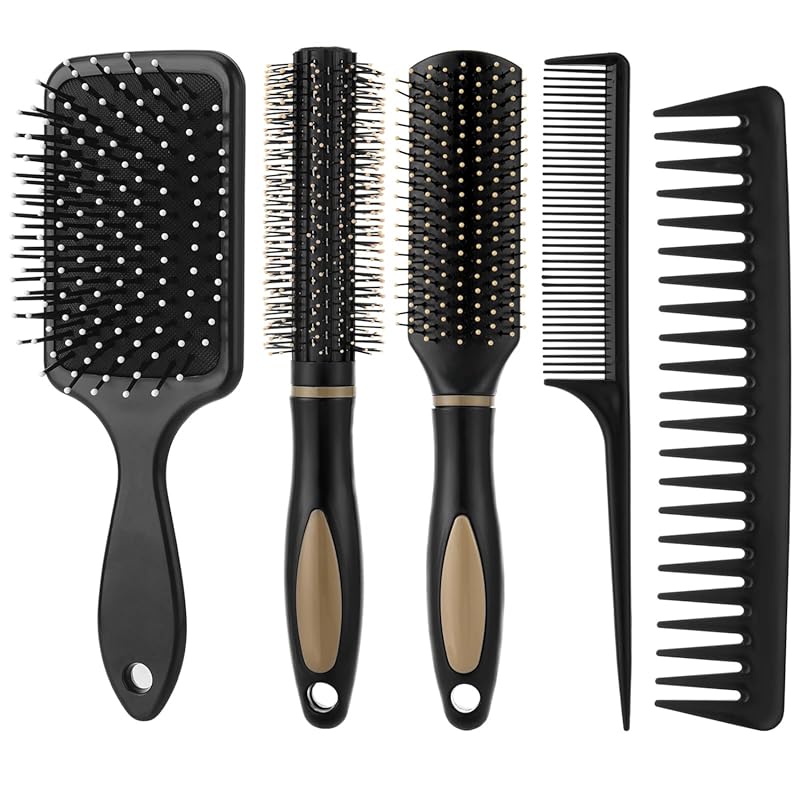 Expert Reviewed: 5 Top Hair Combs for Straight Hair